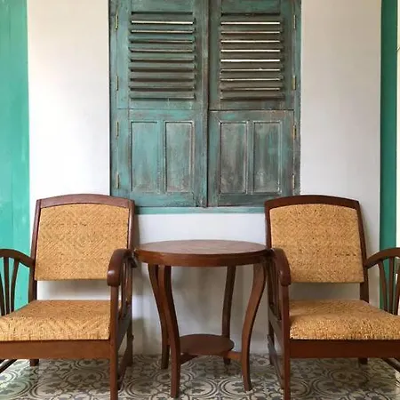 The Blue Joglo Jogja Apartment Yogyakarta Exterior photo