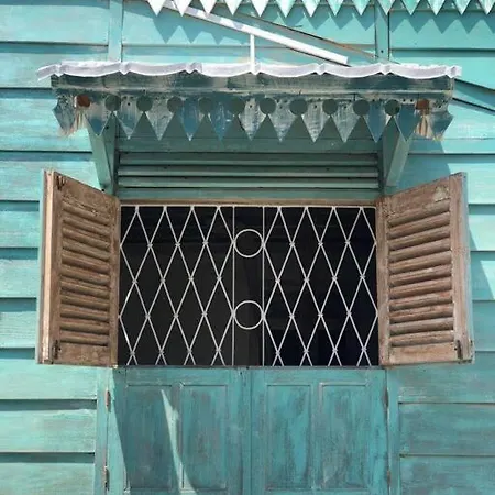 The Blue Joglo Jogja Apartment Yogyakarta Exterior photo